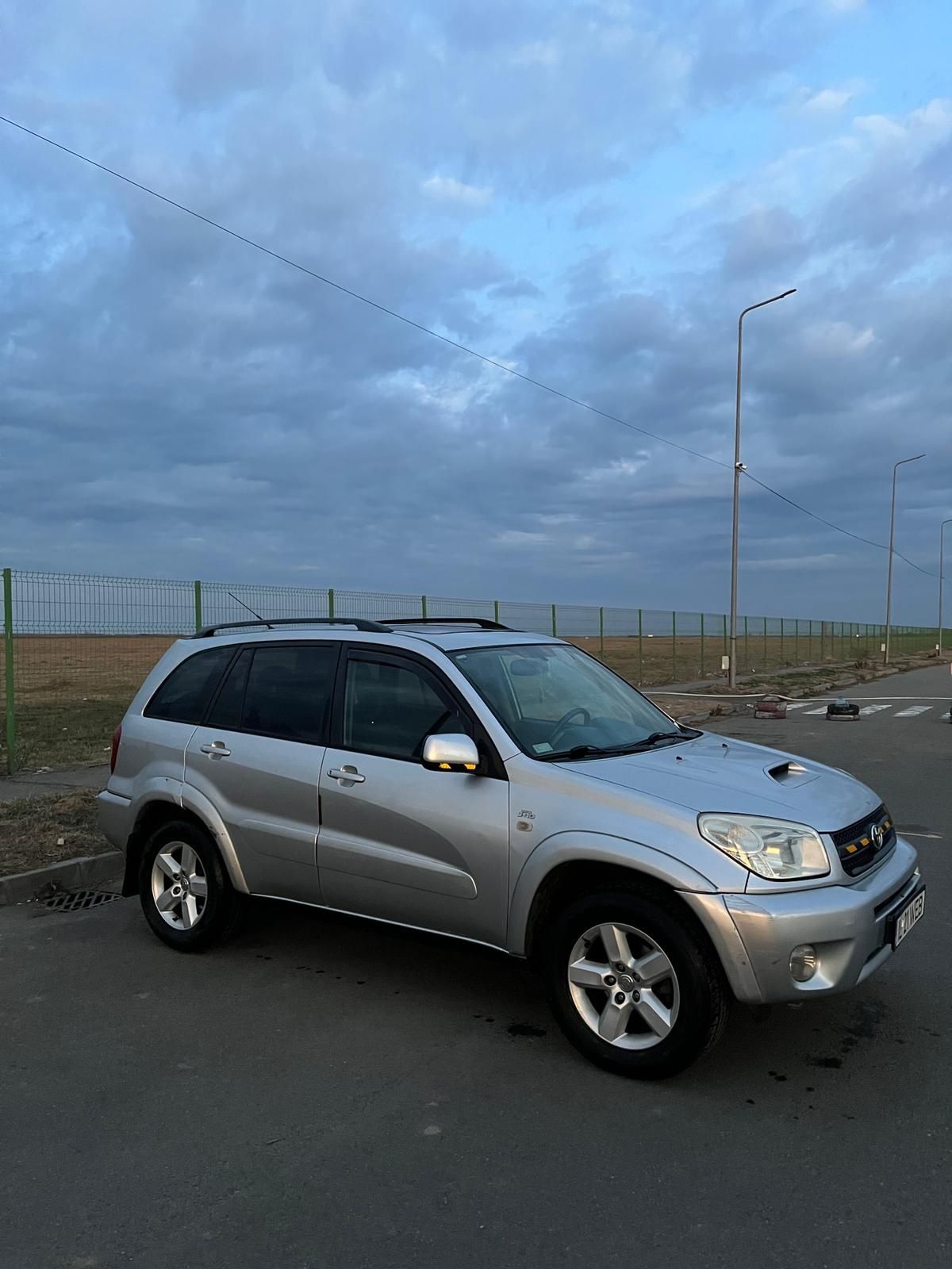 Авто Toyota Rav4 б/у Румыния