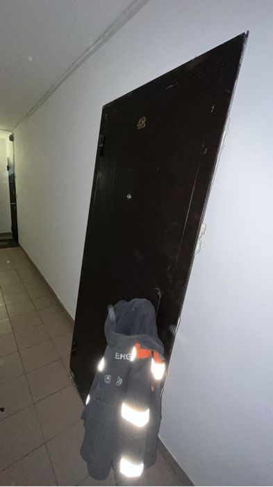 Продам дверь входную