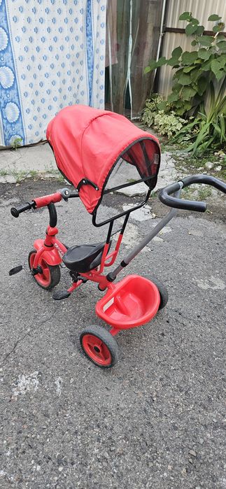 Продам детский велосипед с ручкой для мамы
