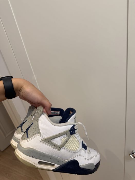 кроссовки Air Jordan 4