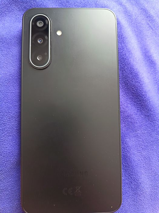 Vând Samsung Galaxy A17 5G, capacitate 256 GB, liber de rețea
Telefonul este în stare impecabilă, perfect funcționa
