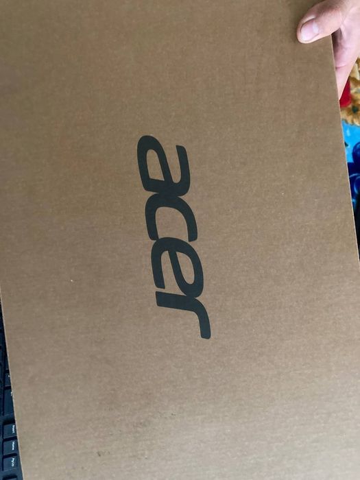 Acer Aspire 3 intel core i5 12pakalenya 8/ 1TB