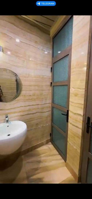 Паркентский. Сдам в аренду 253 кв.м. офис премиум класса с мебелью.