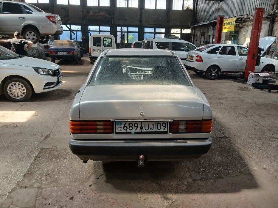 Продам Мерседес 190