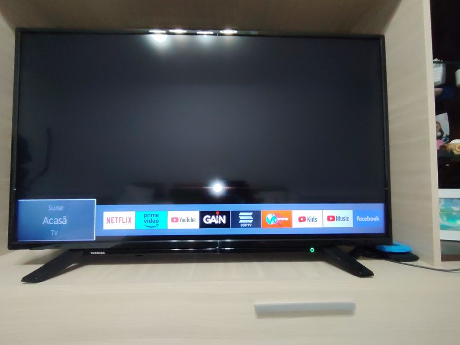 Smart TV 4K Toshiba 43U2963DGL – Diagonală 109 cm (43")