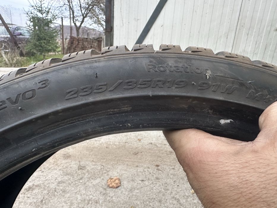 Зимни гуми 235 35 R19 Hankook i*cept evo3
