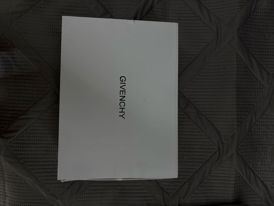 сумочка givenchy