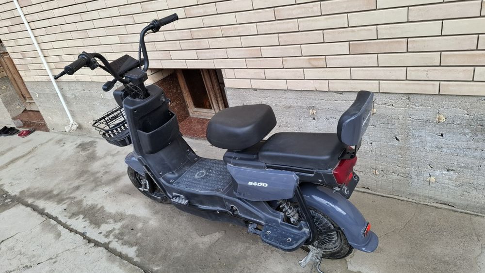 Skuter sotiladi oladiganlar telfon qilinglar