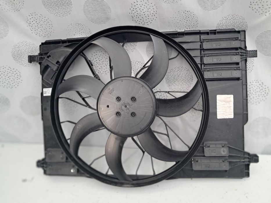 Вентилатора Mercedes W247 ,B klassa