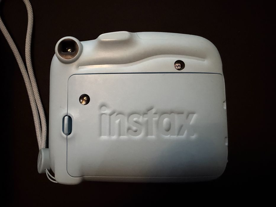 Фотоаппарат Instax mini 11