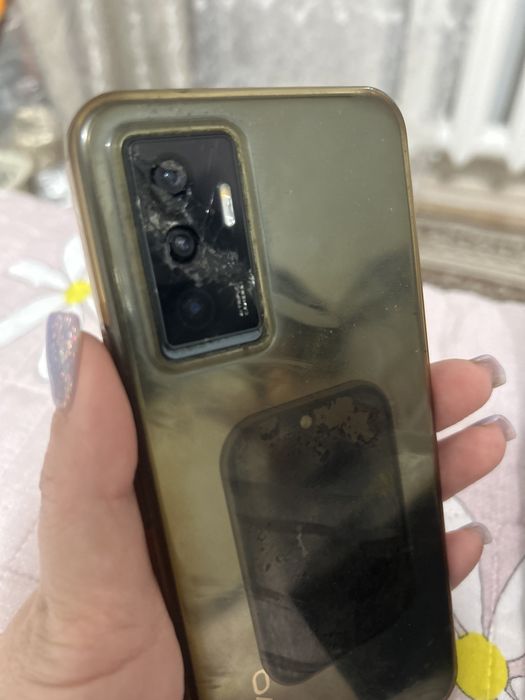 Продам VIVO V 23 e