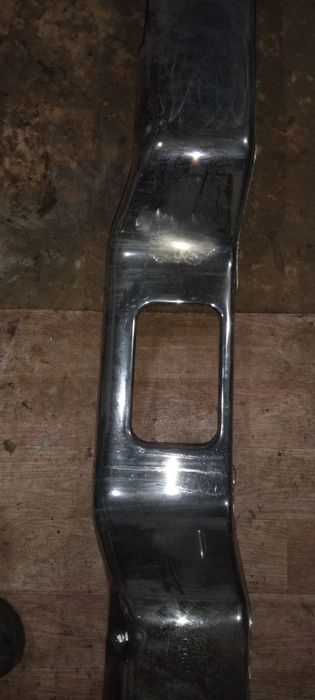 Продам бампер передний Pajero 2