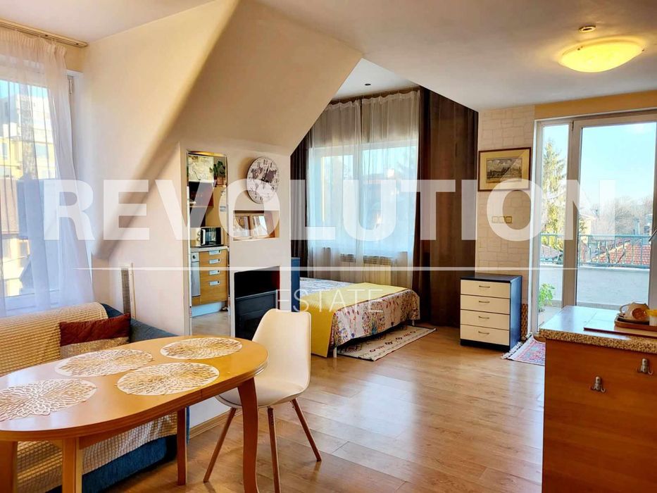 Дава се под наем Двустаен апартамент в Варна, ВИНС - 50 кв.м за 500 € - Снимка #1