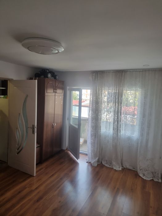 Uricani   1 camera 8500 euro