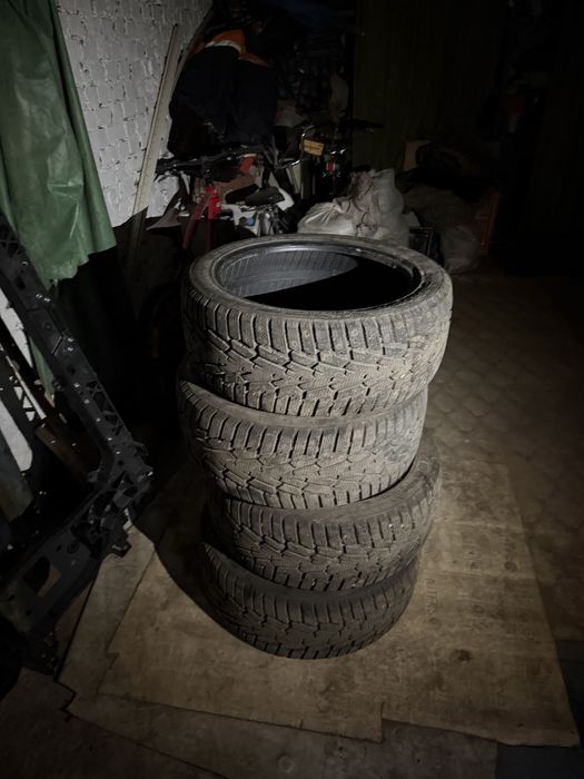 продам шины 235/45/R18