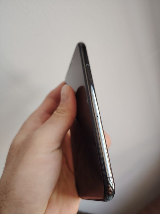 Продам IPhone 11 pro 256gb