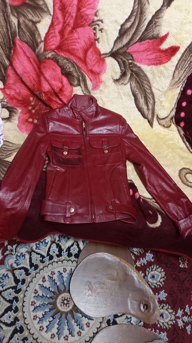 Куртка кожаная новая