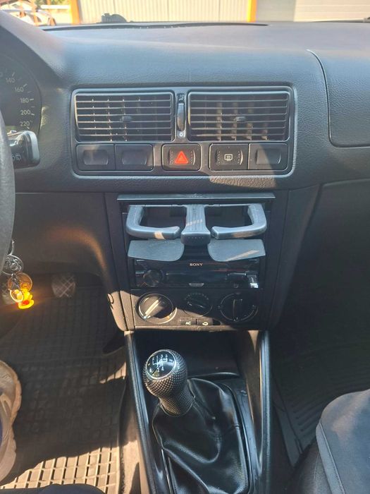 Автомобил Голф 4 SDI 1.9