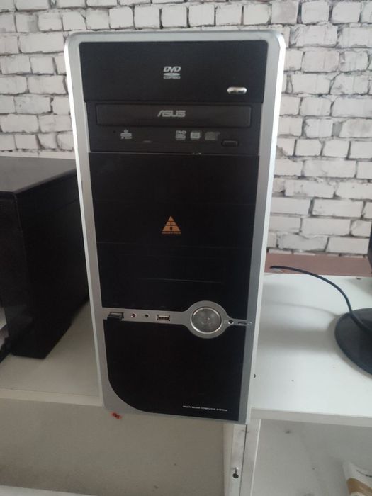 кампютер всё на месте