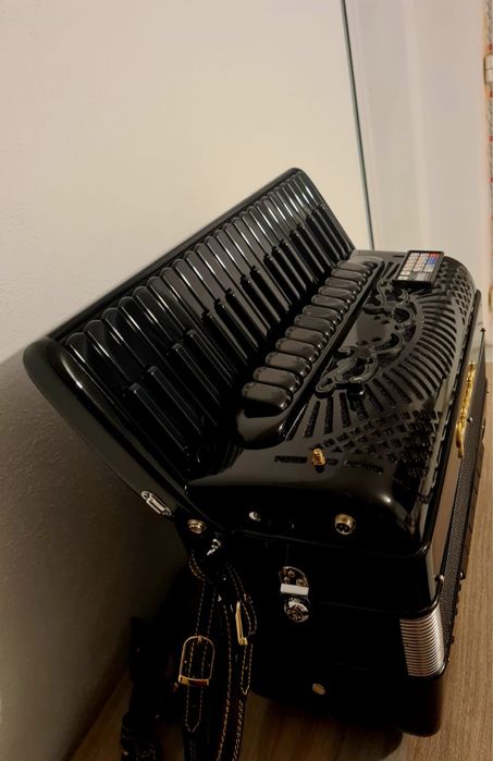 Vand acordeon digital impecabil