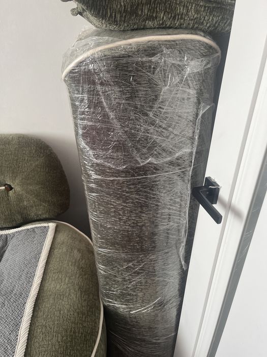 Продоется Пуфик новый размер 130/80см