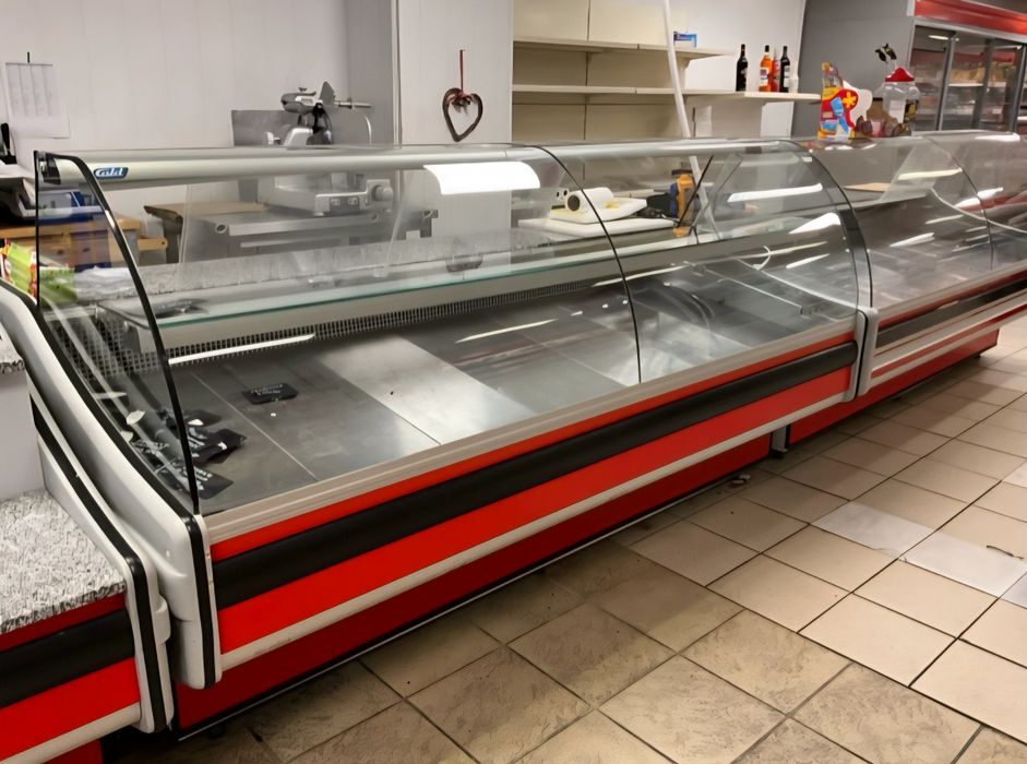 Echipamente market: vitrine frigorifice, frigidere, rafturi, feliator