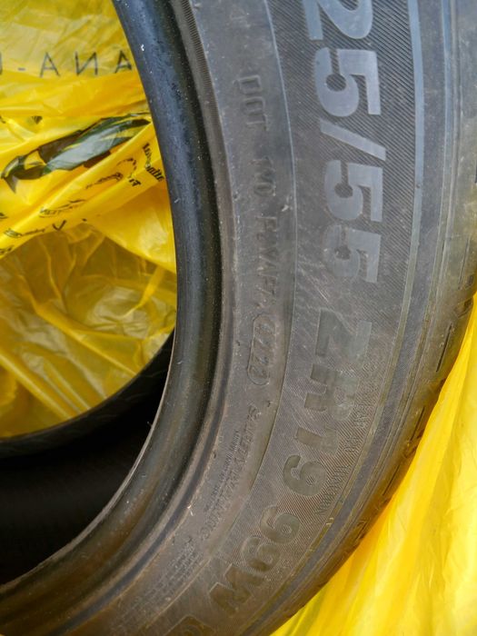 225/55 R19 Kumho ecsta