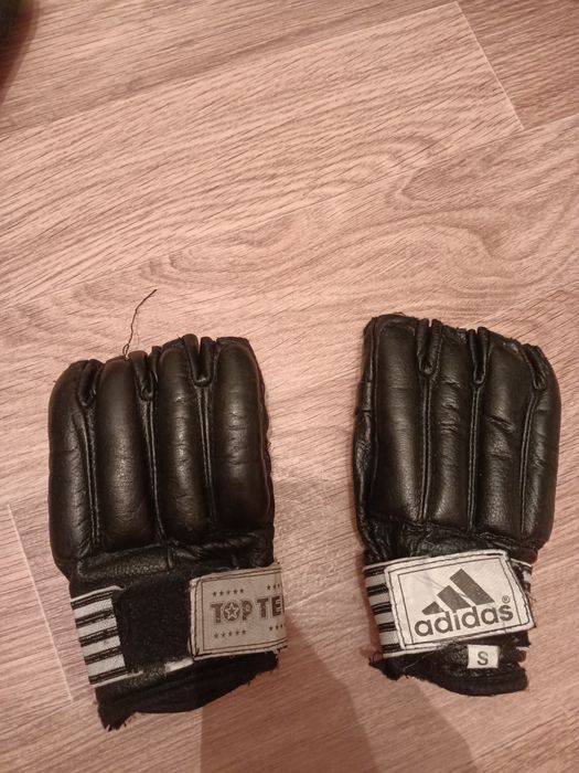 Шлем, щитки, шингерт для единоборств