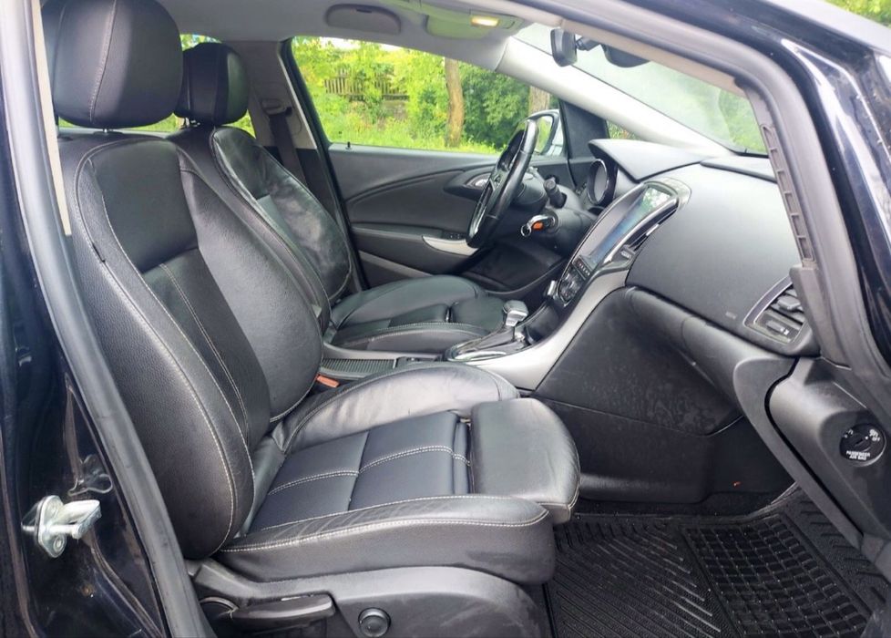 OPEL Astra 2011 — imagine 5