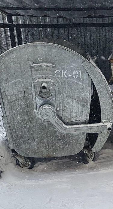 Мусорный контейнер