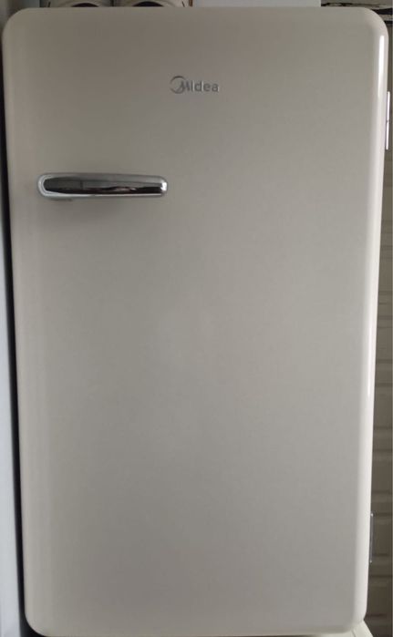 Холодильник  небольшой