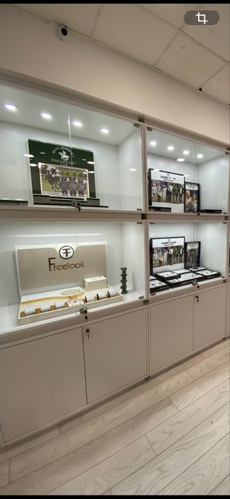 Display ceasuri de mana