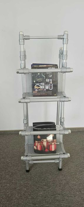 Stand/raft pentru flyere