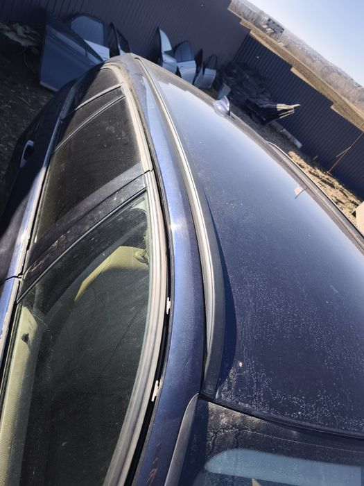 Ornamente cupola bara longitudinala BMW seria 3 F31 negre/crome
