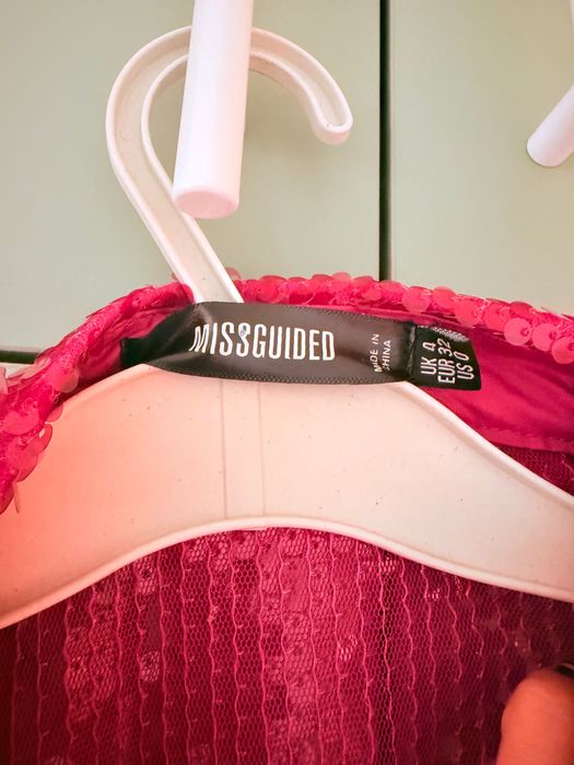 Ярко розова риза туника с пайети