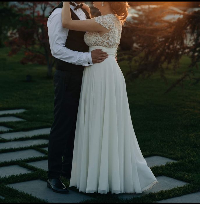 Rochie mireasa + voal S-M