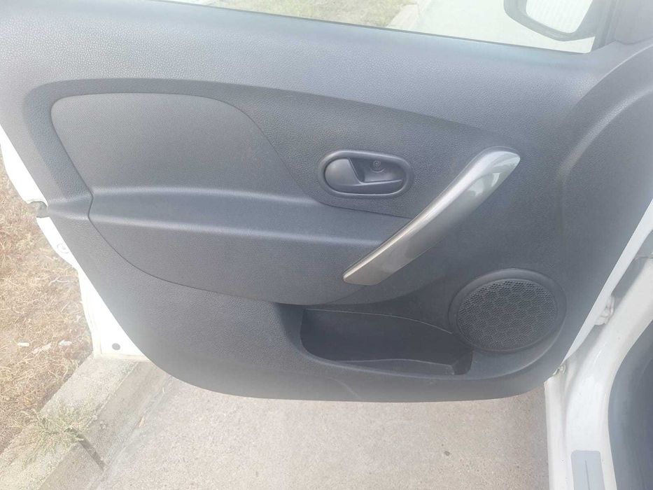 Vand Dacia Sandero 0,9