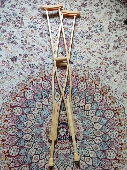 Костыли с подмышечной опорой