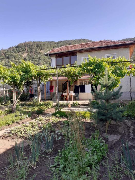 Продава се Къща в Мъглиж - 70 кв.м за 843 €/кв.м - Снимка #11