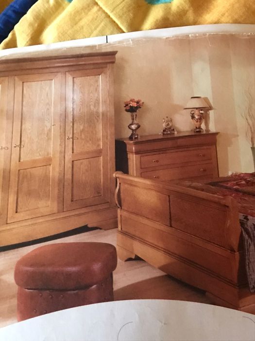 Vând dormitor nou.mob expert.picap nou,și colecție vinil, originale