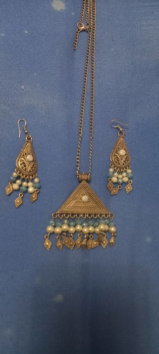 Украшения национальной подойдёт с платьями