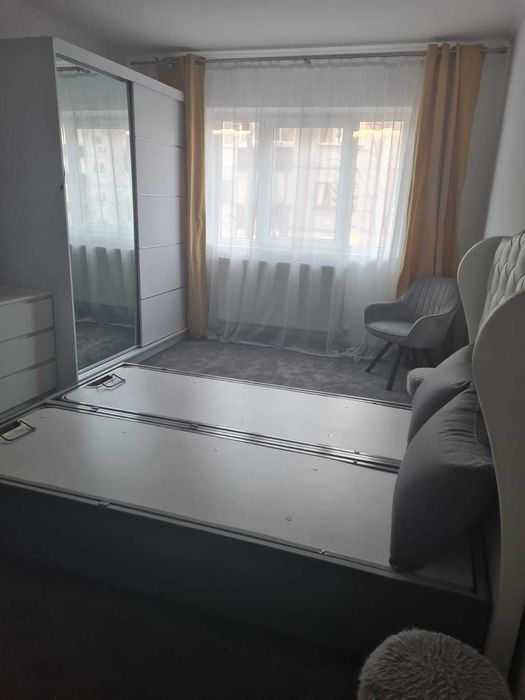 Inchiriez apartament cu 3 camere, Decebal/ Doina