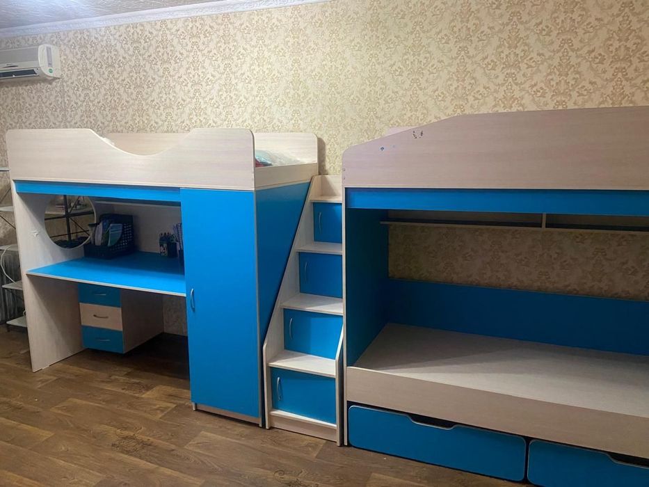 Продам двухъярусную кровать