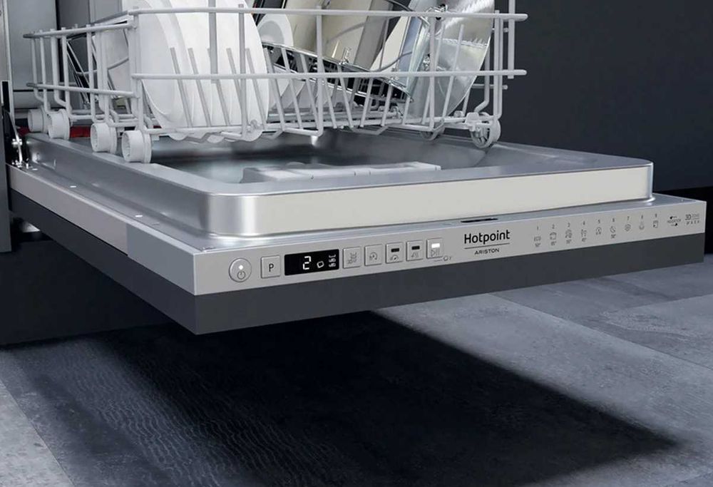Съдомиялна Hotpoint HSIO 3O23 WFE