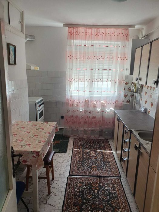 Apartament cu 2 camere,Micro 20
