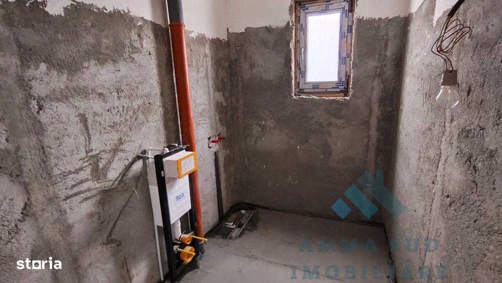 Vila - Spatiu Comercial - P + 1E + M - 360 mp - Comuna Frumusani