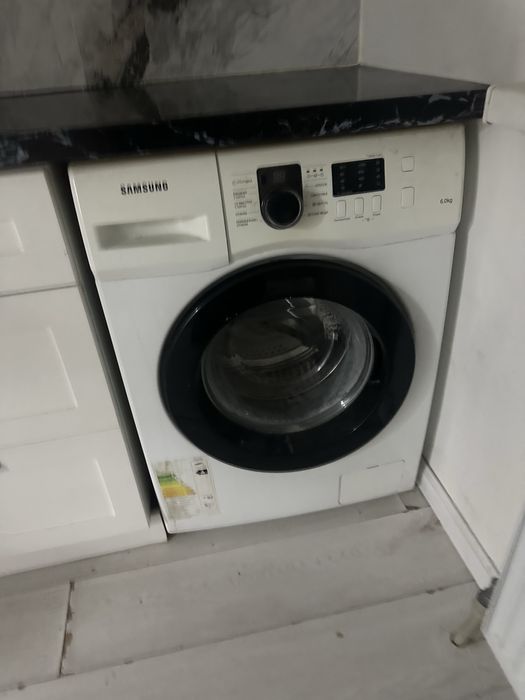 Продается стиральная машина НЕДОРОГО