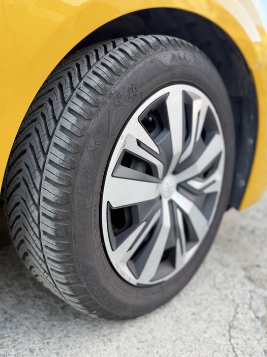 Peugeot 208 1.2 PureTech 2020 | 90 000 км | Първи собственик