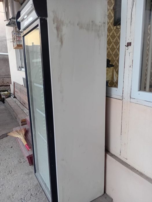 Холодильник для магазина