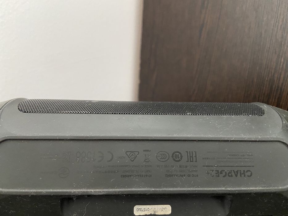 Продам оригинал jbl колонку